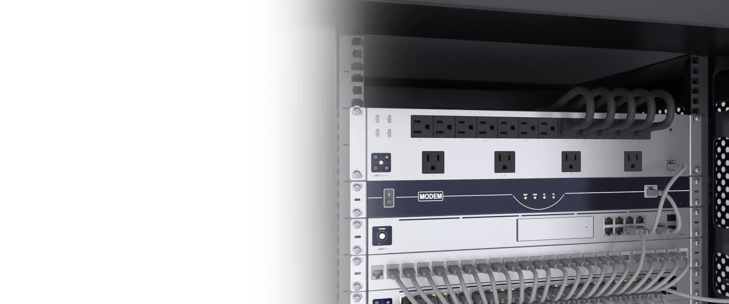 UniFi ネットワークビデオレコーダー - Ubiquiti